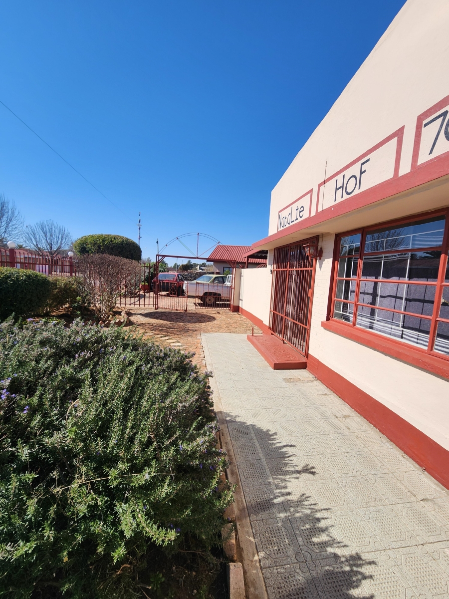 7 Bedroom Property for Sale in Hennenman Free State